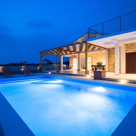 Villa Iva With Heated Pool Galovac (Zadar)