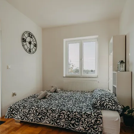 Villa Iva With Heated Pool Galovac (Zadar)